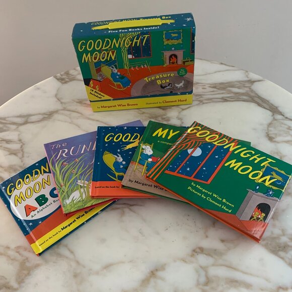 Goodnight Moon Treasure Box Set - 5 Classic Stories - Picture 1 of 3